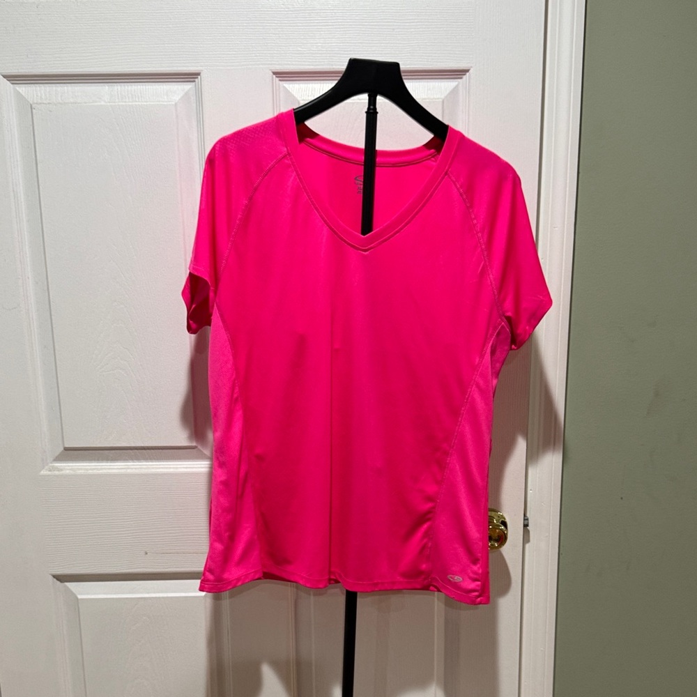 Champion Women's Bright Pink Short Sleeve Tee. Size XL. V neck. Dry fit type